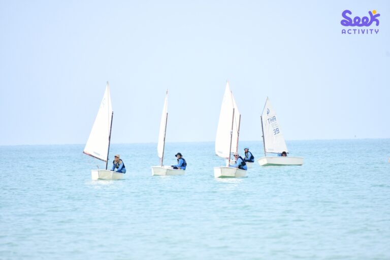 ค่ายเรือใบ