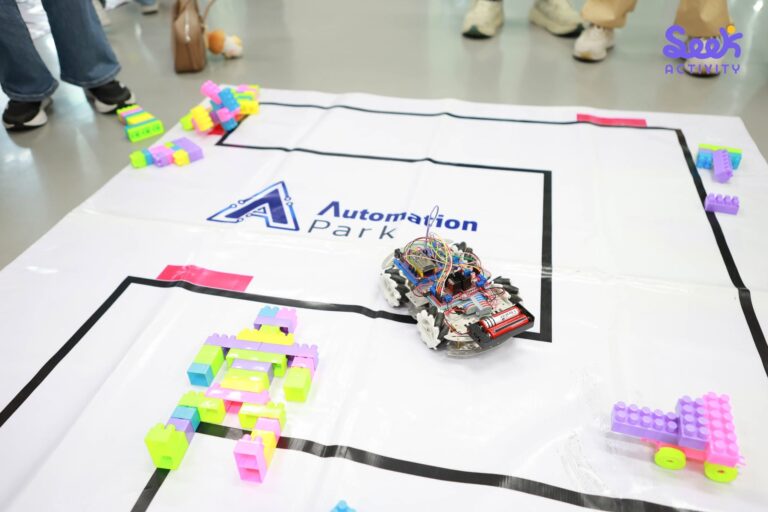 หุ่นยนต์จากกิจกรรมค่าย STEM ที่ Automation Park จัดค่ายวิทยาศาสตร์ โดย Seek Activity