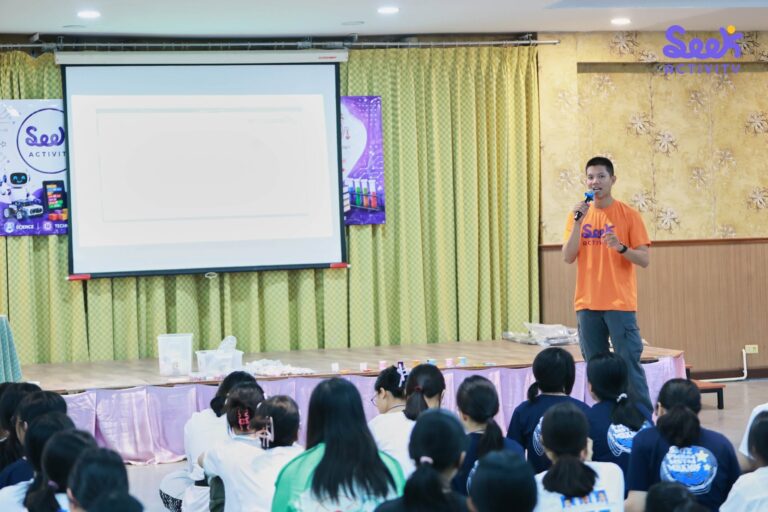 กิจกรรม STEM หุ่นยนต์และโค้ดดิ้งพัฒนาทักษะการคิดในค่ายวิทยาศาสตร์
