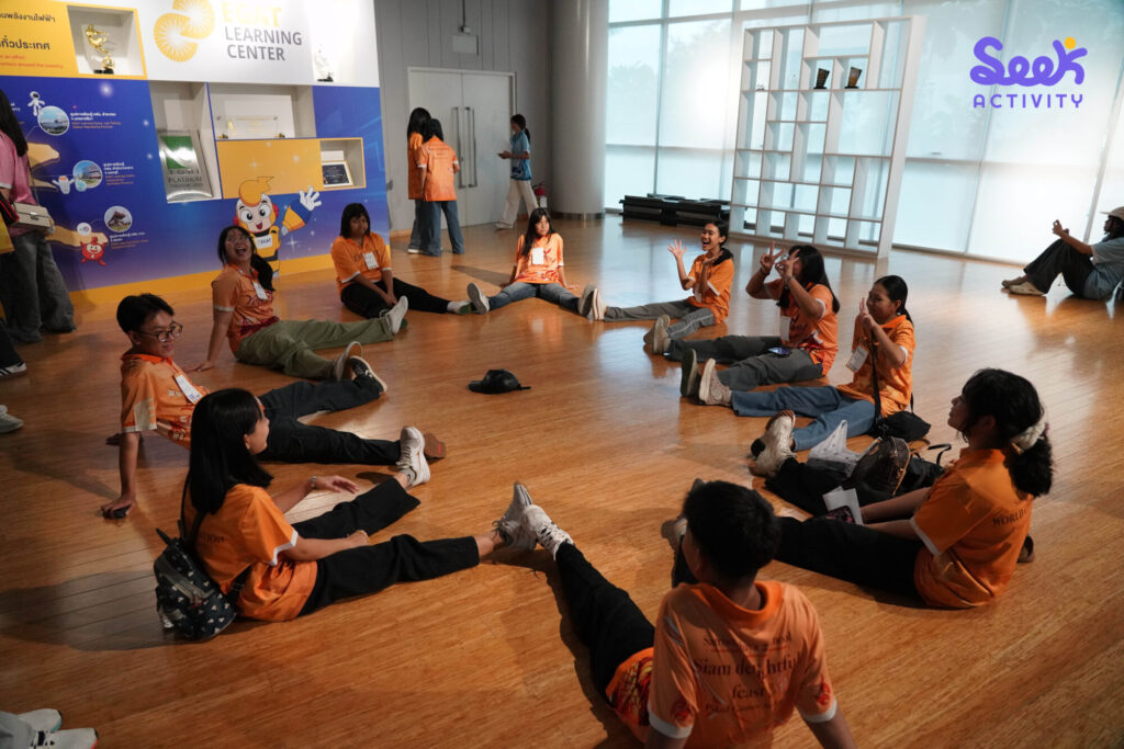 กิจกรรม English Camp นักเรียนทำงานกลุ่ม ฝึกการสื่อสารภาษาอังกฤษ